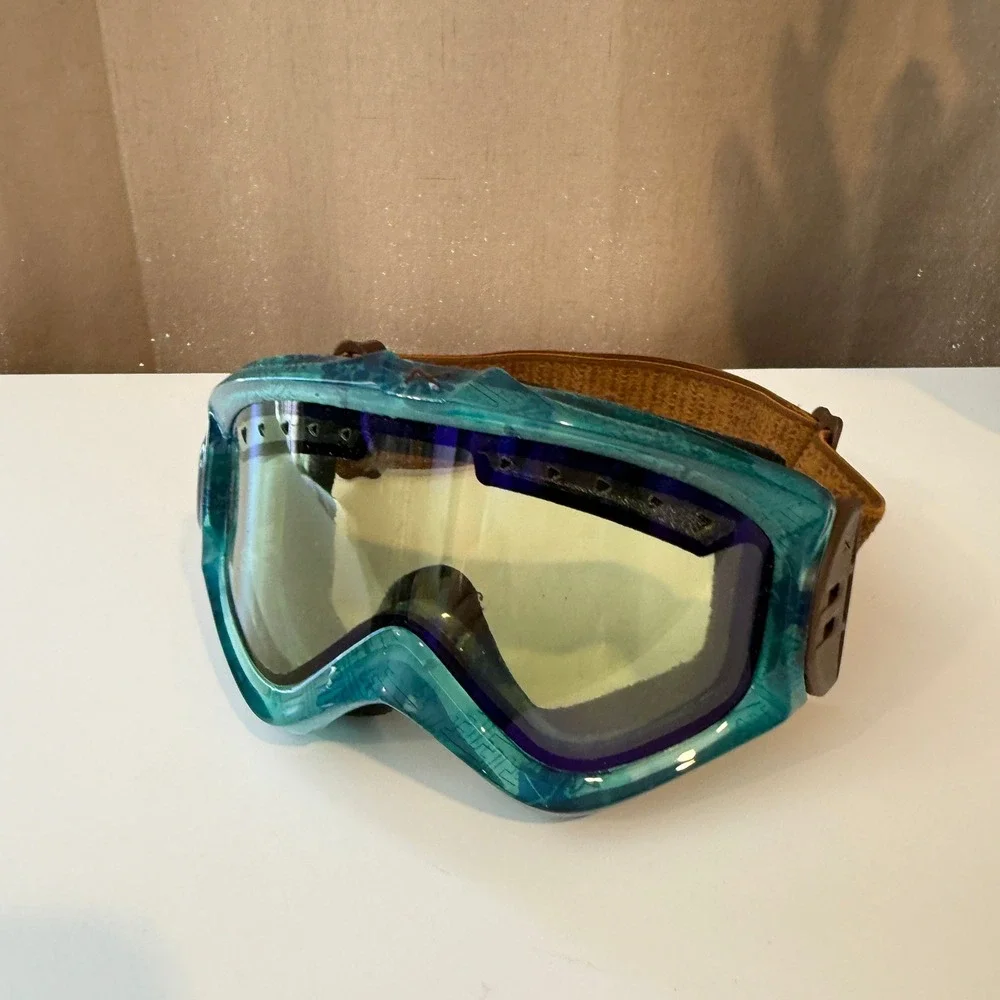 Anon Ski Snowboard Goggles Teal Translucent Frame Brown Adjustable Strap Unisex